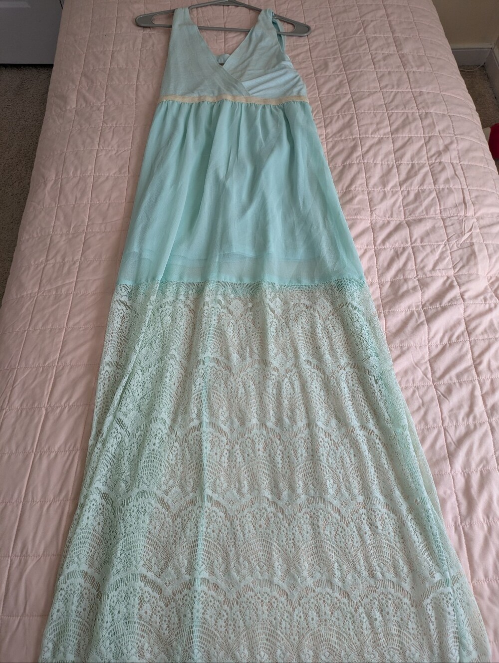 Loveriche Mint Green Lace Maxi Dress with V-Neck And Sheer Bottom Tiered Size L